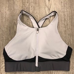 Medium Fabletics Sports Bra